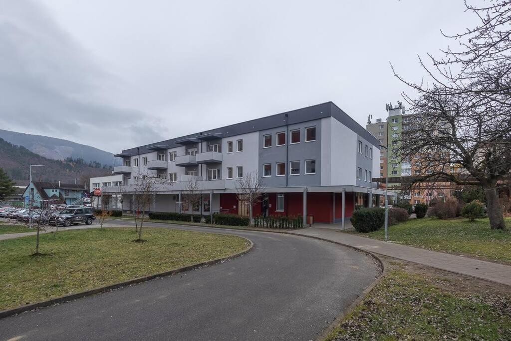 Apartman Troika Liptovský Hrádok Dış mekan fotoğraf